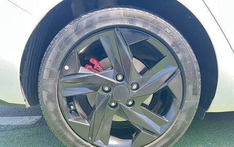 Hyundai Elantra, 2022 год, 1 310 000 рублей, 14 фотография