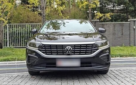 Volkswagen Passat B8 рестайлинг, 2023 год, 1 800 000 рублей, 2 фотография