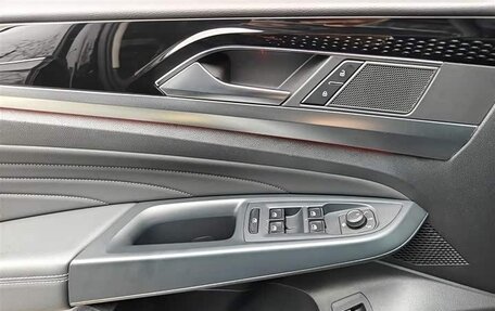 Volkswagen Passat B8 рестайлинг, 2023 год, 1 800 000 рублей, 14 фотография