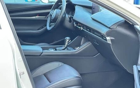 Mazda 3, 2023 год, 1 600 000 рублей, 9 фотография