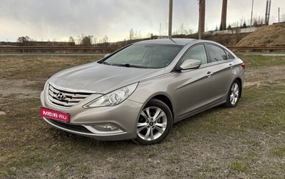 Hyundai Sonata VI, 2012 год, 1 300 000 рублей, 1 фотография
