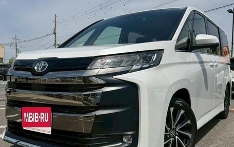 Toyota Noah, 2024 год, 3 290 000 рублей, 1 фотография