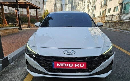 Hyundai Avante, 2023 год, 1 650 000 рублей, 2 фотография