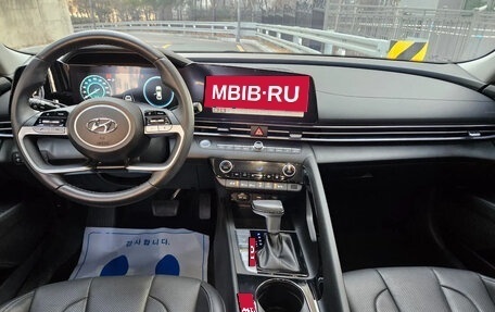 Hyundai Avante, 2023 год, 1 650 000 рублей, 7 фотография