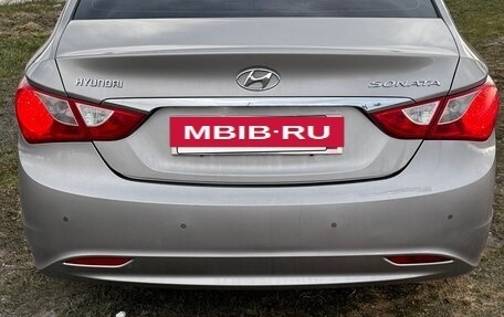 Hyundai Sonata VI, 2012 год, 1 300 000 рублей, 4 фотография
