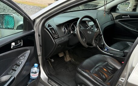 Hyundai Sonata VI, 2012 год, 1 300 000 рублей, 12 фотография