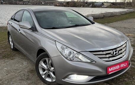 Hyundai Sonata VI, 2012 год, 1 300 000 рублей, 8 фотография