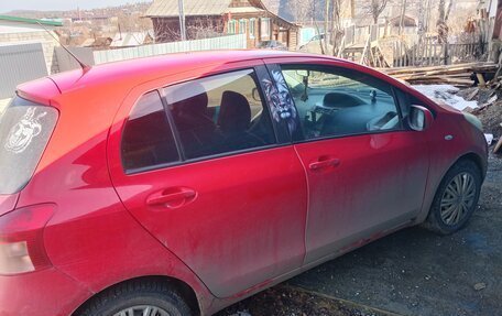 Toyota Yaris III рестайлинг, 2008 год, 620 000 рублей, 11 фотография