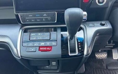 Honda Stepwgn IV, 2022 год, 1 995 000 рублей, 18 фотография