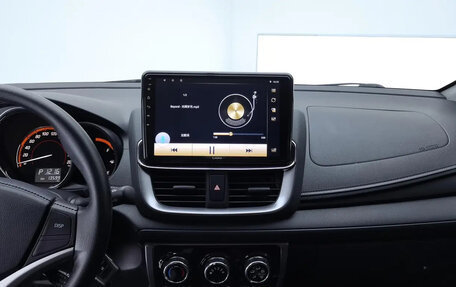 Toyota Yaris XP150 рестайлинг, 2022 год, 1 222 605 рублей, 11 фотография