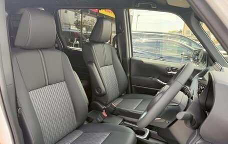 Toyota Noah, 2024 год, 3 290 000 рублей, 10 фотография