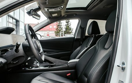 Hyundai Elantra, 2024 год, 2 140 000 рублей, 12 фотография