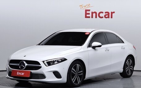 Mercedes-Benz A-Класс, 2021 год, 1 920 000 рублей, 1 фотография