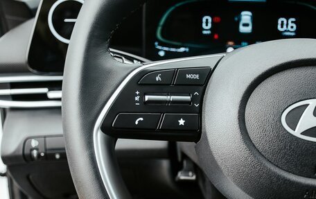 Hyundai Elantra, 2024 год, 2 140 000 рублей, 14 фотография