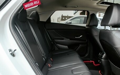 Hyundai Elantra, 2024 год, 2 140 000 рублей, 13 фотография