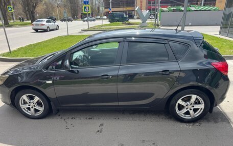 Opel Astra J, 2011 год, 660 000 рублей, 9 фотография