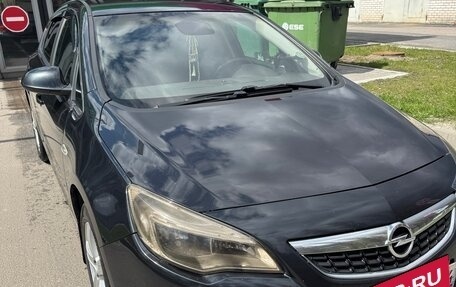 Opel Astra J, 2011 год, 660 000 рублей, 6 фотография
