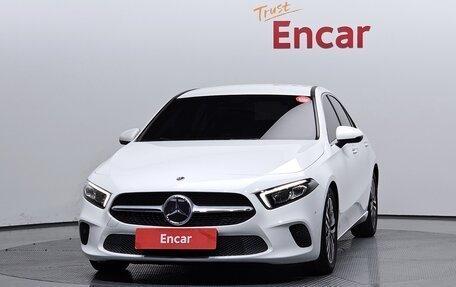 Mercedes-Benz A-Класс, 2021 год, 1 920 000 рублей, 2 фотография