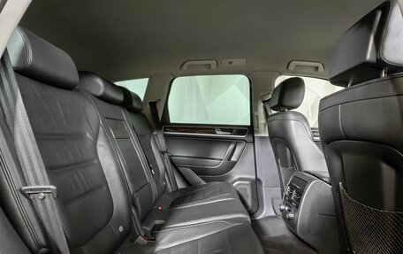 Volkswagen Touareg III, 2013 год, 1 875 000 рублей, 16 фотография