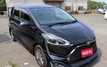 Toyota Sienta II, 2021 год, 1 098 000 рублей, 3 фотография