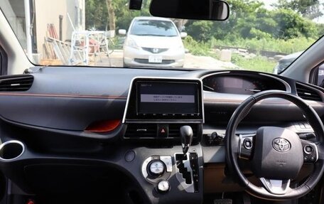 Toyota Sienta II, 2021 год, 1 098 000 рублей, 15 фотография
