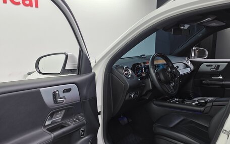 Mercedes-Benz GLB, 2021 год, 2 520 000 рублей, 10 фотография