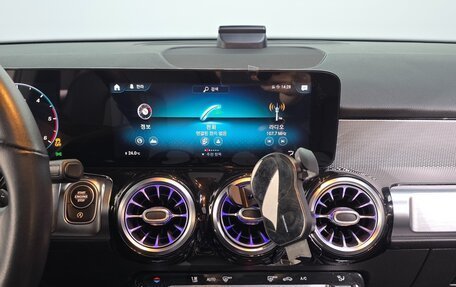 Mercedes-Benz GLB, 2021 год, 2 520 000 рублей, 14 фотография