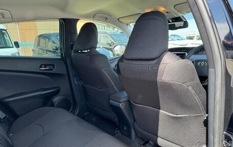 Toyota Prius IV XW50, 2022 год, 1 700 000 рублей, 22 фотография