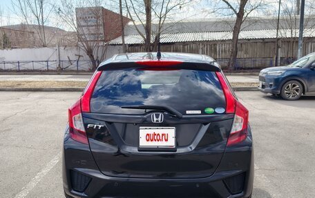 Honda Fit III, 2014 год, 900 000 рублей, 6 фотография