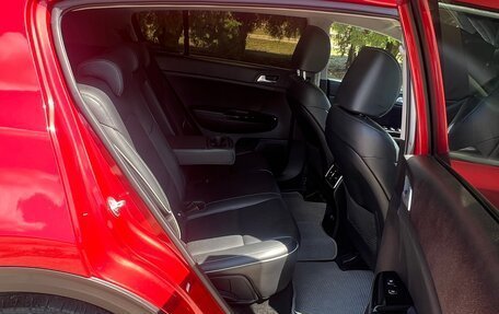 KIA Sportage IV рестайлинг, 2021 год, 2 370 000 рублей, 8 фотография