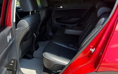 KIA Sportage IV рестайлинг, 2021 год, 2 370 000 рублей, 15 фотография