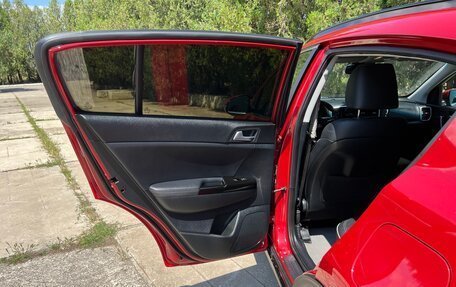 KIA Sportage IV рестайлинг, 2021 год, 2 370 000 рублей, 14 фотография