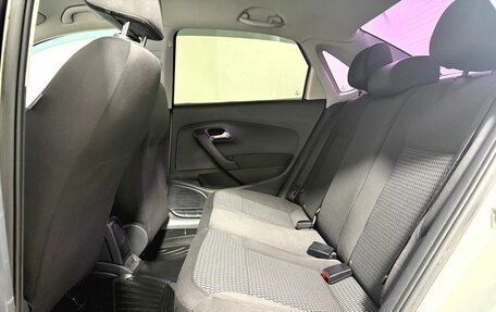 Volkswagen Polo VI (EU Market), 2012 год, 590 000 рублей, 18 фотография