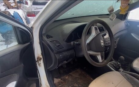 Hyundai Solaris II рестайлинг, 2014 год, 150 000 рублей, 9 фотография