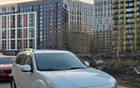 Mitsubishi Outlander III рестайлинг 3, 2011 год, 1 000 000 рублей, 1 фотография