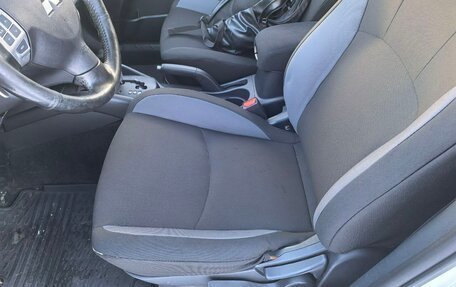 Mitsubishi Outlander III рестайлинг 3, 2011 год, 1 000 000 рублей, 11 фотография