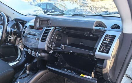 Mitsubishi Outlander III рестайлинг 3, 2011 год, 1 000 000 рублей, 22 фотография