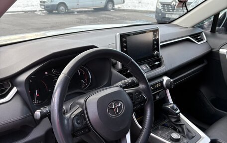 Toyota RAV4, 2020 год, 3 950 000 рублей, 8 фотография