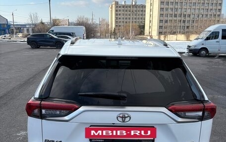 Toyota RAV4, 2020 год, 3 950 000 рублей, 5 фотография