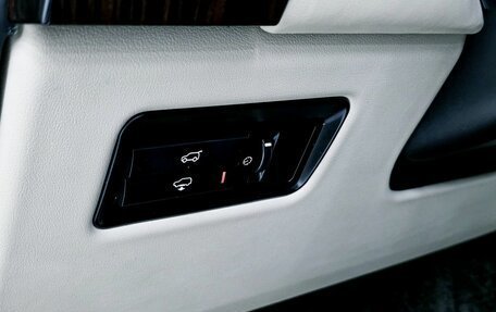 Land Rover Range Rover IV рестайлинг, 2015 год, 4 150 000 рублей, 20 фотография