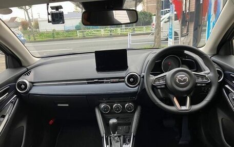 Mazda 2 III, 2023 год, 987 000 рублей, 9 фотография