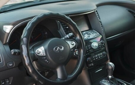 Infiniti FX II, 2010 год, 1 550 000 рублей, 11 фотография