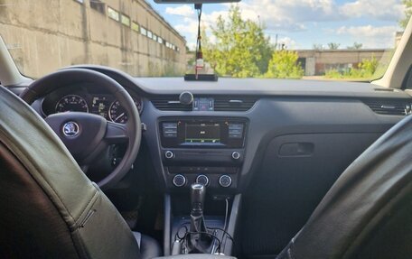 Skoda Octavia, 2015 год, 1 300 000 рублей, 10 фотография