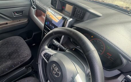 Toyota Roomy I, 2017 год, 1 050 000 рублей, 16 фотография
