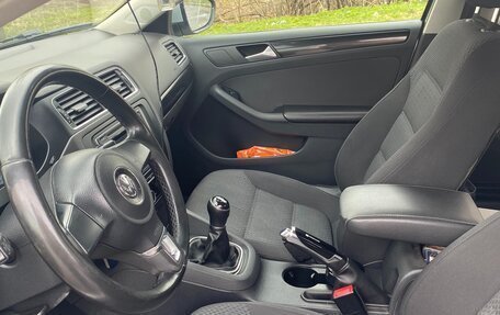 Volkswagen Jetta VI, 2013 год, 950 000 рублей, 4 фотография