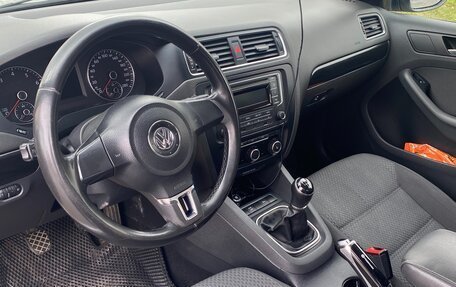 Volkswagen Jetta VI, 2013 год, 950 000 рублей, 5 фотография