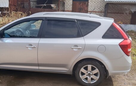 KIA cee'd I рестайлинг, 2010 год, 740 000 рублей, 4 фотография