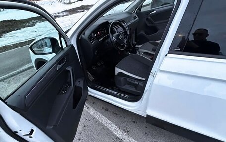 Volkswagen Tiguan II, 2019 год, 2 260 000 рублей, 5 фотография