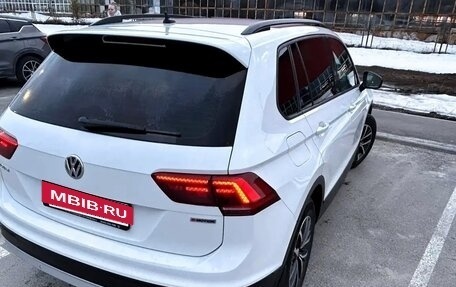 Volkswagen Tiguan II, 2019 год, 2 260 000 рублей, 3 фотография