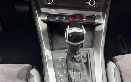 Audi Q3, 2022 год, 2 350 000 рублей, 12 фотография